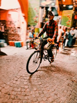 Virginie-Papin-serieMarrakechmonamour-2025-Iwanttoridemybicycle